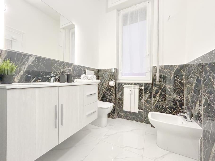 Elegant Apartment - Wifi - Smart Tv - Netflix Genoa Ngoại thất bức ảnh