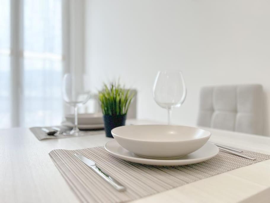 Elegant Apartment - Wifi - Smart Tv - Netflix Genoa Ngoại thất bức ảnh